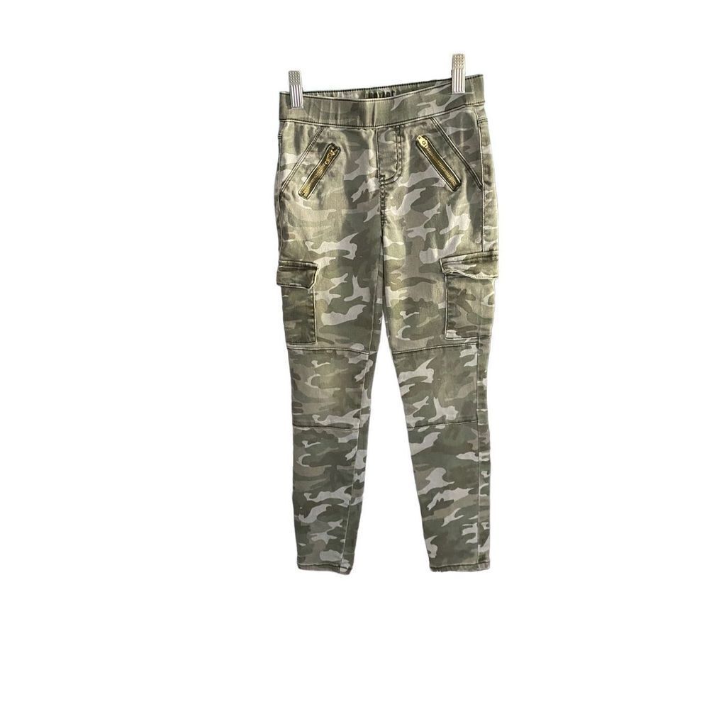 Justice girls, green camo stretch, cargo jeans, size 8